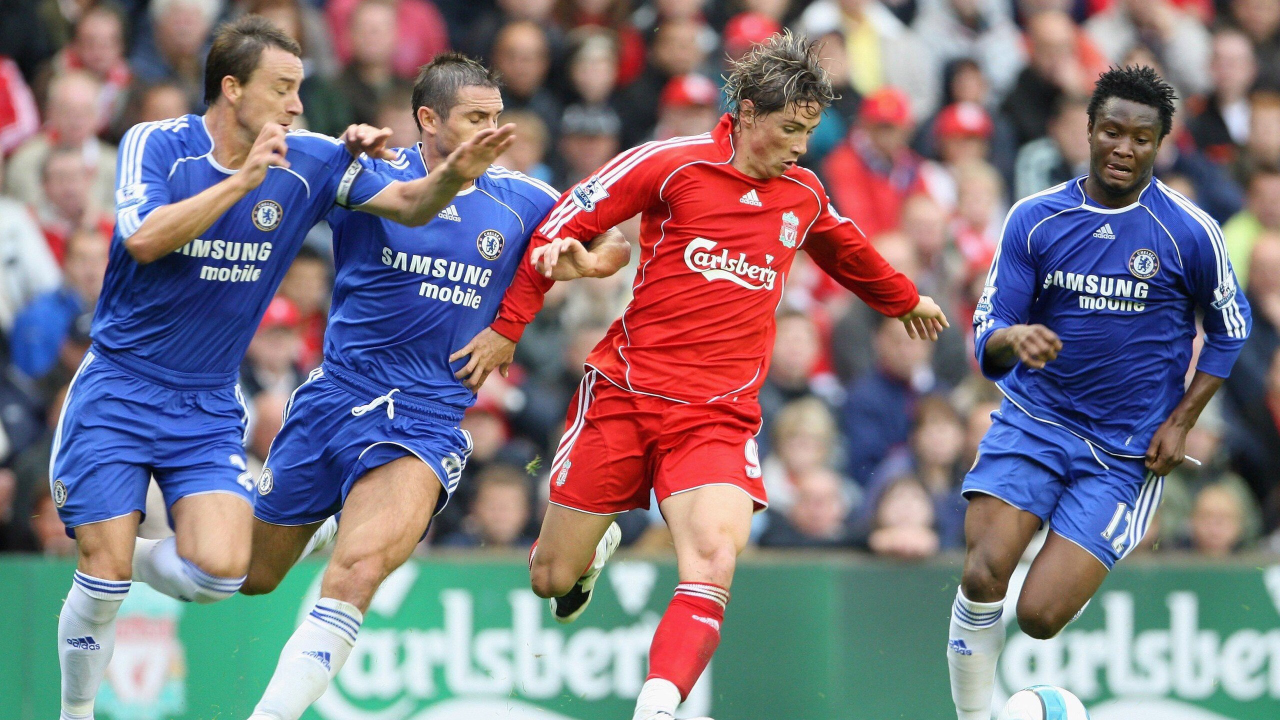 传奇教练的“战术思想”深度解读:从战术大师到文化领袖,足球教练战术大师